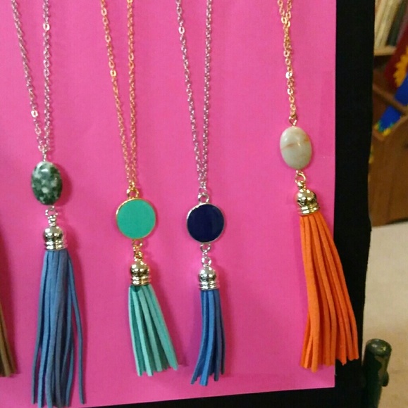 Necklaces - Picture 3 of 4